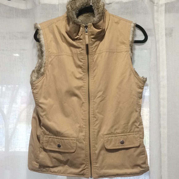Gap reversible fur vest Size Medium - Picture 2 of 4